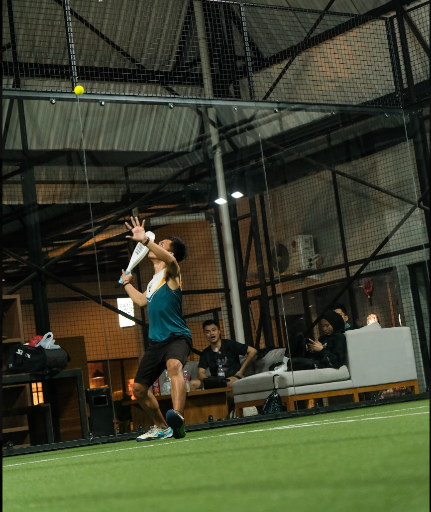 Cara Main Bola Dinding di Padel: Panduan Baca Pantulan buat Pemula