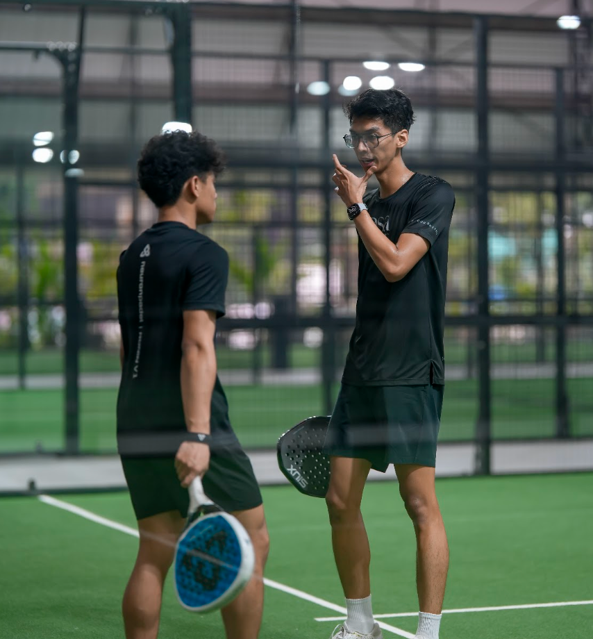 Posisi dan Pergerakan Pasangan di Padel: Siapa Cover Mana & Kapan Tukar Sisi